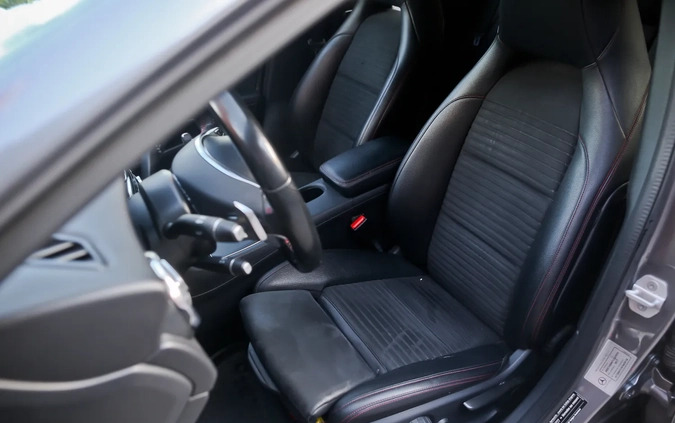 Mercedes-Benz GLA cena 89900 przebieg: 120800, rok produkcji 2017 z Kołaczyce małe 781